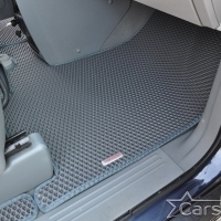 Автомобильные коврики EVA на Chrysler Town & Country V (2007->) 2 ряд: кресла 2+1 без прохода